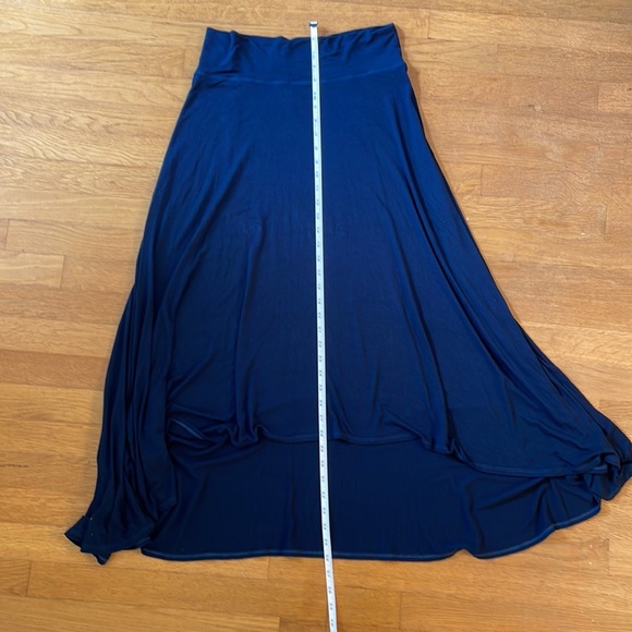 Stewart & Brown jersey skirt - Picture 7 of 7